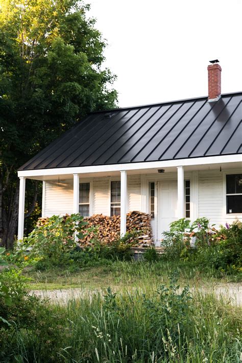 dartk metal roof whoite house|Metal Roof White House .